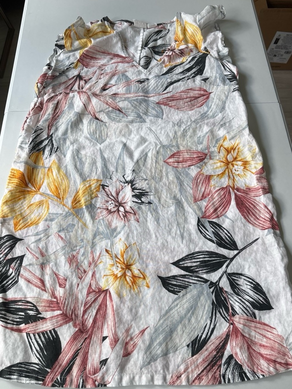 C&C California White Floral Linen Shell with Pink and Black Accents